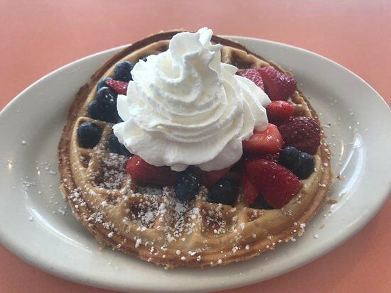 Lori's At The Villa Nova Motel